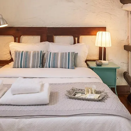 Bed & Breakfast Down2town Porto